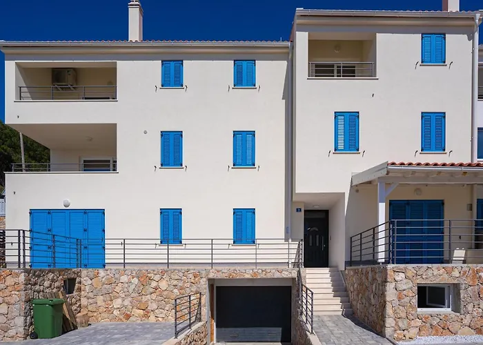 Blue Pearl Apartment