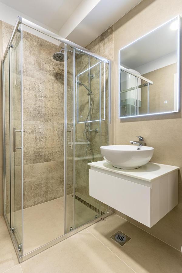 Apartment Blue Pearl